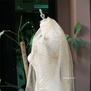 Golden stunning wedding veil/ Sparkle veil/Golden starry bridal veil/Luxury wedding veil/Gold fireworks veil/Shinny bridal cape/Glitter veil