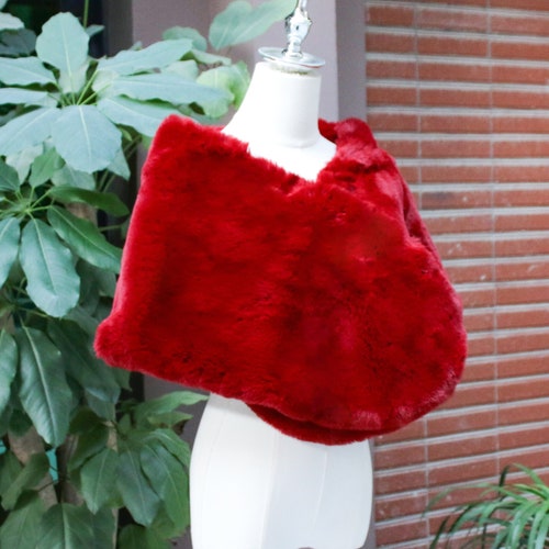 Red wine fur shawl/Bridal fur wrap/Bridesmaid fur cape/Faux fur stole/Red fur cape/ Winter wedding fur wrap/Faux fur selling shrug/Soft fur wrap