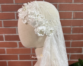 Vintage Rose Flower Juliet Bridal Veil Boho Wedding Cap Veil with Pearls 1930s Ivory Juliet Cap Veil Luxury Floral Lace Veil for Wedding