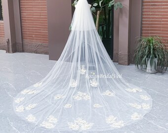 Peony lace veil/ Champagne lace veil/ Flower lace veil/ Chic wedding veil/ Ivory veil for bride/Long cathedral veil/White chapel veil/Bridal