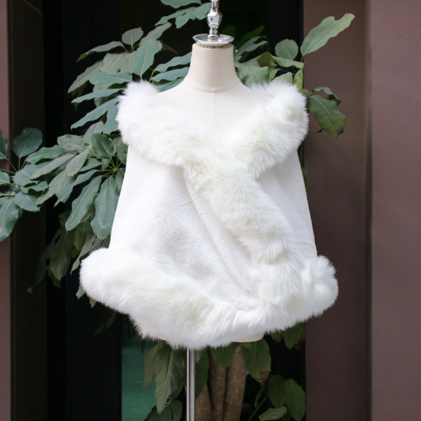Bridal faux fur shawl/Ivory fur shrug/Formal party fur wrap/Prom fur shawl/Bridesmaid fur cape/Wedding fur stole/Winter wedding fur shawl