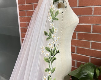 Green leaves cape veil/Vintage wedding cape/Bridal Veil/Ivory wedding veil/Bridal cape veil/Classic wedding cape/Elegant cape veil