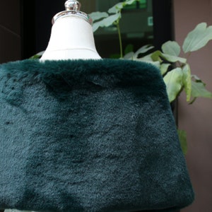 Soft faux fur shawl/Emerald green fur wrap/Winter wedding fur cape/Formal party shawl/Bridesmaid fur wrap/Engagement fur stole image 9