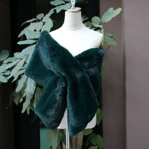 Soft faux fur shawl/Emerald green fur wrap/Winter wedding fur cape/Formal party shawl/Bridesmaid fur wrap/Engagement fur stole image 6