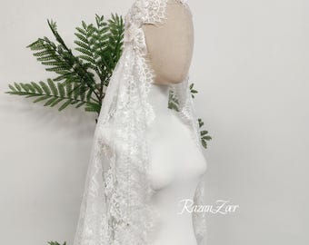 Soft Flower Lace Bridal Juliet Cap Veil Wedding Cap 1930s Headpiece with Beading Chain