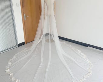 Beaded Lace Trimming Veil, Lace Edge Bridal Veil, Mantilla Lace Wedding Veil, Chantilly Lace Veil, Church Wedding Veil, Scalloped Edge Veil