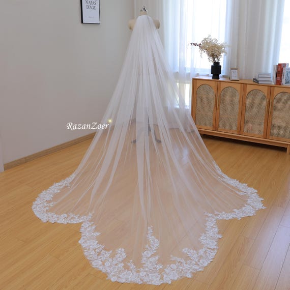 3.5-Meter Extra-Long Bridal Veil Luxury Sparkling Wedding Long Veils 3.5M with Comb Bridal  main image 3