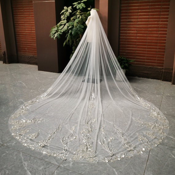 Floral Lace Sequins Veil/ivory Bridal Veil/lace Edged  display picture 1