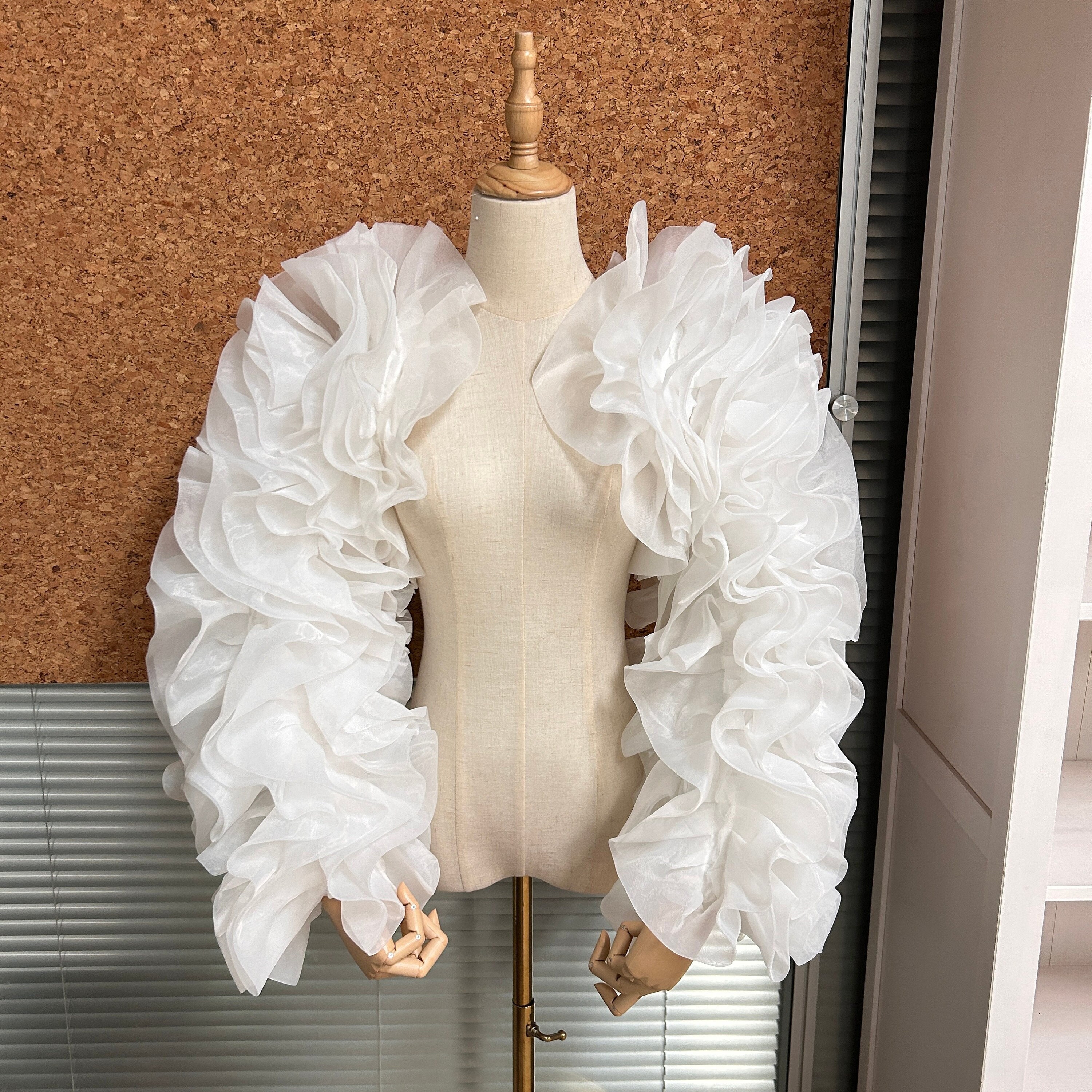Mesh Tulle Cover Up/Elegant Rose Organza Shawl/Organza Shrug/Custom any Color Wedding Shawl/Ivory Bridal Shawl/Puff Sleeve Organza Shrug