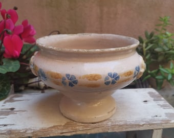 M - Antique glazed terracotta tureen dating back to the second half of the 1800s, Grottaglie (Puglia - Italia)