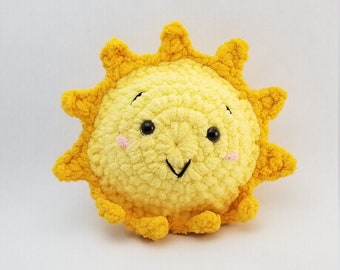 Virkad Sunshine Plushie – Kawaii Barnrumsdekoration