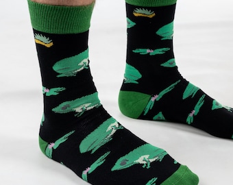 BAMBOO SOCKS | FROG | Toad Socks | Amphibian Socks | Bamboo Socks | Unisex Socks | Cute Socks | Gift For Her | Gift For Him | Black Socks