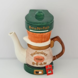 Cardinal Chez Cafe Coffee Maker Shaped Tea Pot