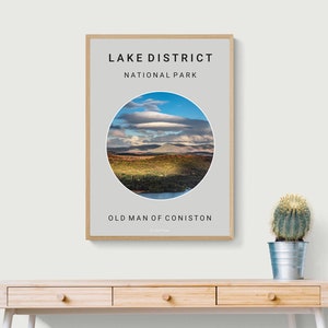 El anciano de Coniston • Distrito de los Lagos • Cumbria • Póster de viaje