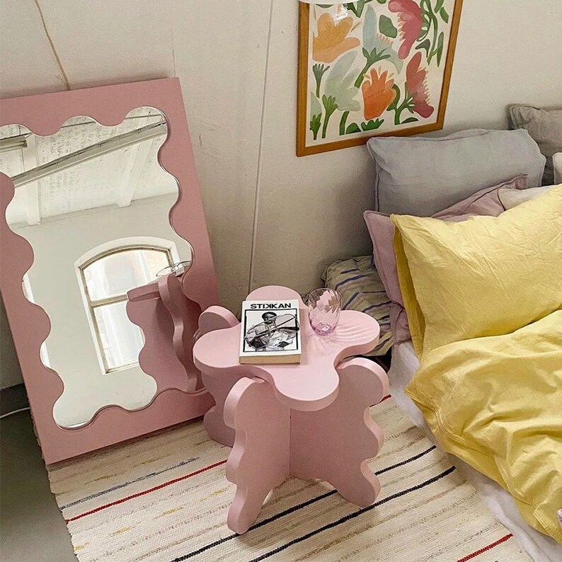 Ins wind living room sofa petal edge a few small cream decorativ Ins wind living room sofa petal edge a few small cream decorativ