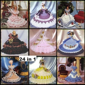 Puede incluir: Nueve muñecas vestidas con vestidos de ganchillo hechos a mano, en tonos rosa, morado, blanco, negro, azul y amarillo. Los vestidos presentan detalles intrincados. El texto "24 in 1" es visible.
