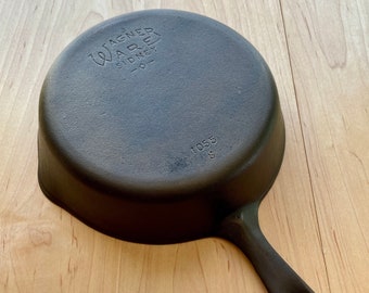 Wagner Ware #5 Cast Iron Skillet w/ Stylized Logo