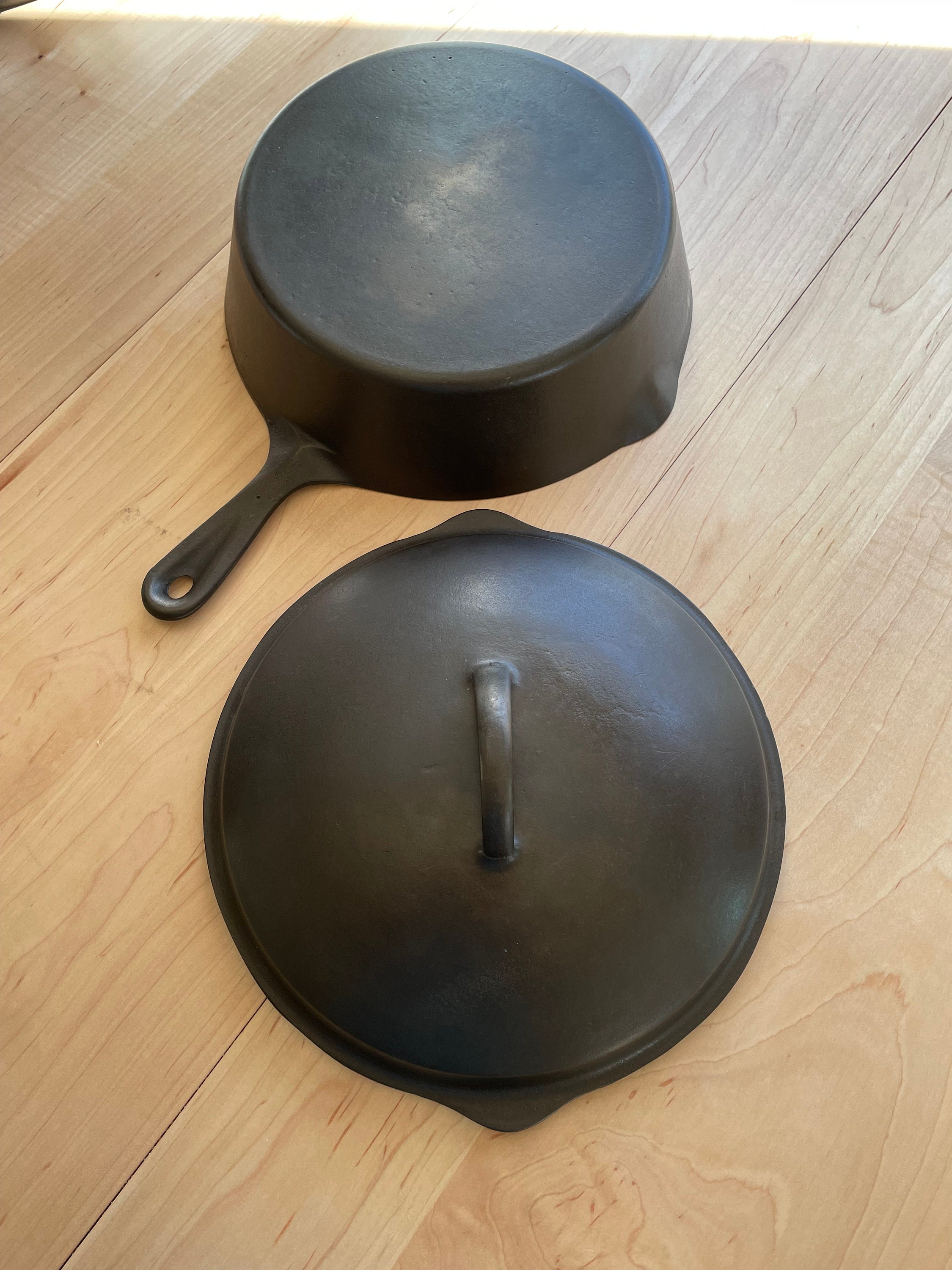 Unmarked Wagner Ware Cast Iron Chicken Fryer W/ Matching Lid