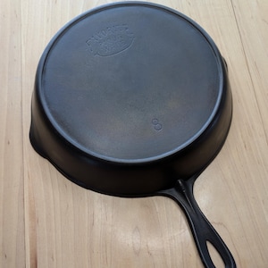 Favorite Piqua Ware #8 Cast Iron Skillet w/ Smiley Logo