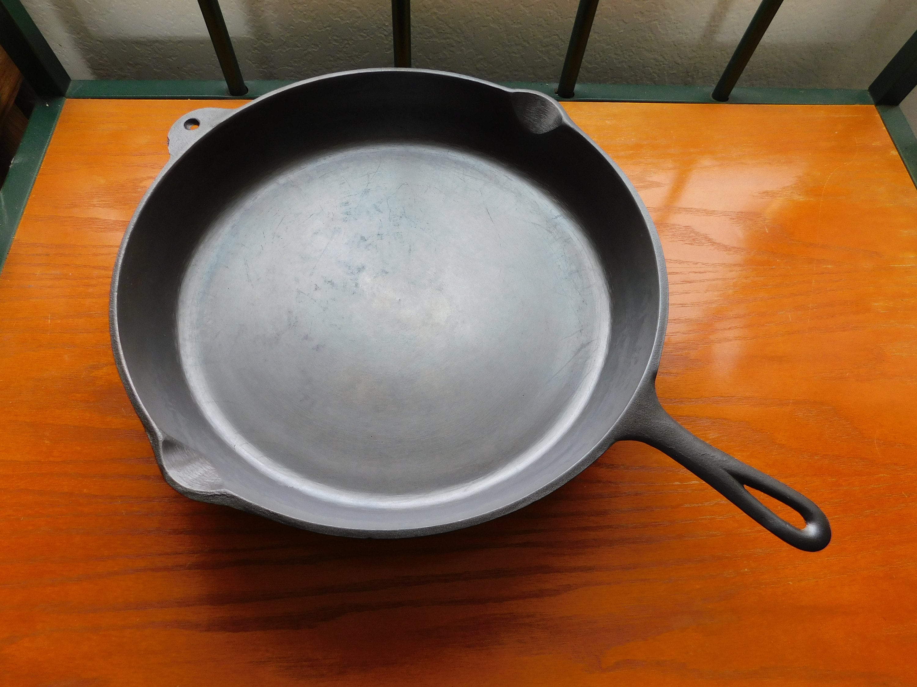 Birmingham Stove & Range Red Mountain Series #14 Cast Iron Skillet-Restored