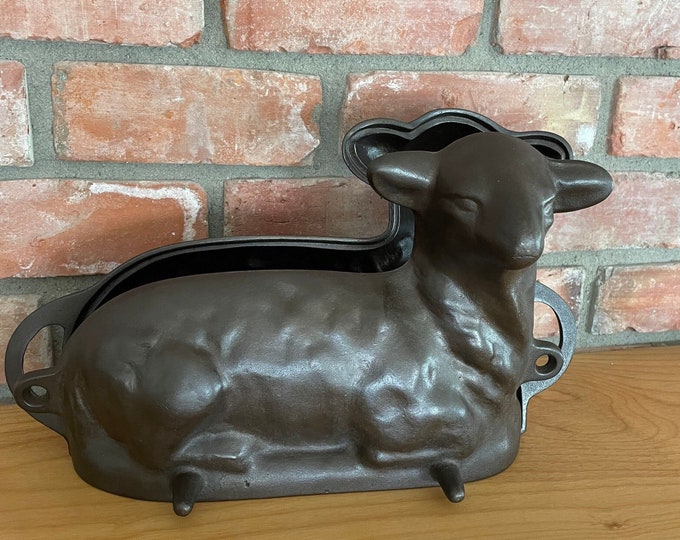 Wagner Cast Iron Lamb Cake Mold Etsy