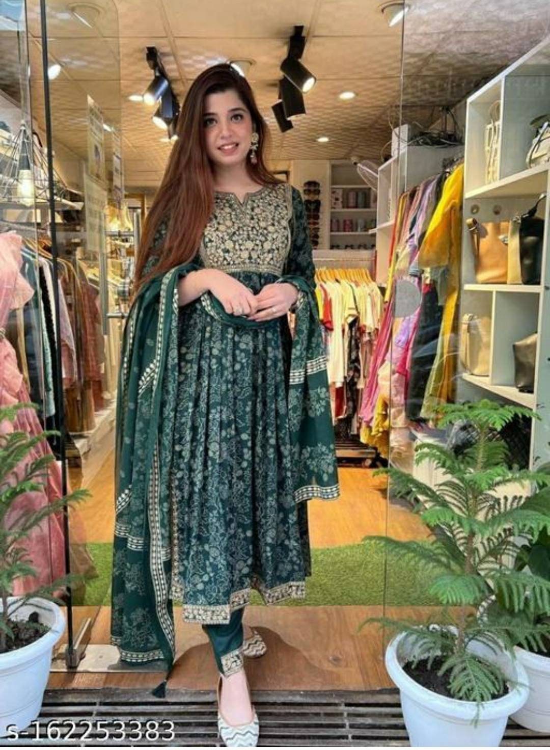 New Indian Women Kurti Pajami and Dupatta Indian Wedding