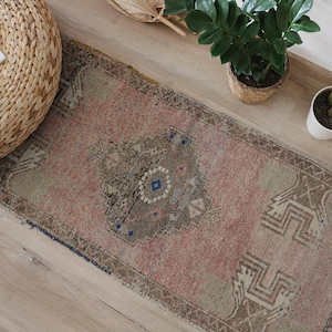 Handmade Wool Rug, Turkish Mini Rug, Vintage Mini Rug, Oushak Mini Rug, Mini Rug, Door Mat Rug, 2x4 Natural Rug,2x4 Rug, Wool Door Mat, 743