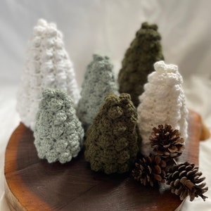 Farmhouse Christmas Tree | Christmas Home Decor | Crochet Bobble Christmas Tree