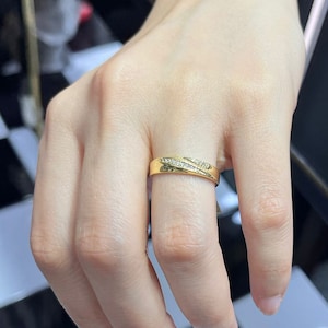 14K Solid Gold Infinity Band With Diamond, Moissanite Round Cut Wedding Band, Half Eternity Gold Ring, Twisted Band For Anniversary Gifts