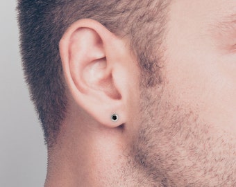 18K White Gold Ct Black Diamond Solitaire Men's Earring