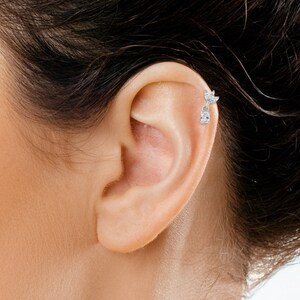Tiny Lotus Cartilage Hoop, Small Huggie Earrings, Helix Hoop Earring, Mini Tragus Hoop, Minimalist Hoops, Dainty Earrings, Small Hoop