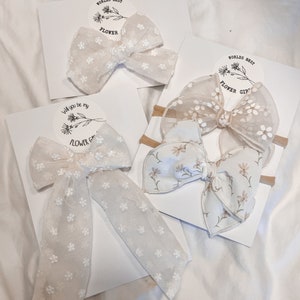Flower Girl Bow Gift: Daisy Tulle Wedding Bow