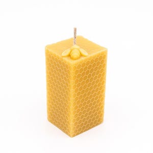 Organic honeycomb beeswax candle – handmade, eco-friendly, made in France