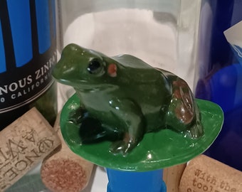 Frog on Lilly pad Bottle Stopper