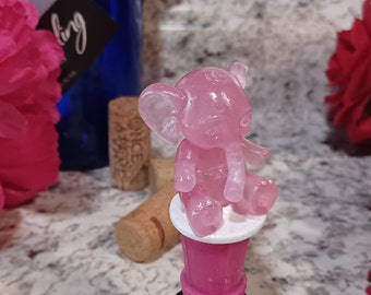 Charming Translucent Pink Elephant Wine Stopper - Whimsical Bar Decor