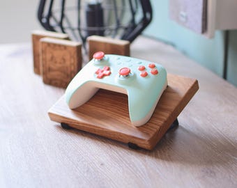 Soporte de exhibición para mando Bluetooth 8Bitdo Ultimate 2C para Nintendo Switch-2, de madera de roble y nogal, personalizado. Soporte para auriculares.