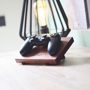 PS4 dualshock wooden controller display stand holder oak walnut playstation personalized