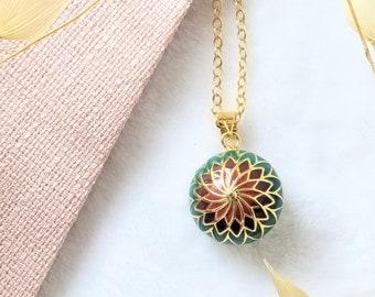 Bola de Embarazo Dorada SAFI | Collar para Embarazadas | Idea de Regalo para Futuras Mamás | Collar de Embarazo (Verde, Rojo, Borgoña, Dorado)