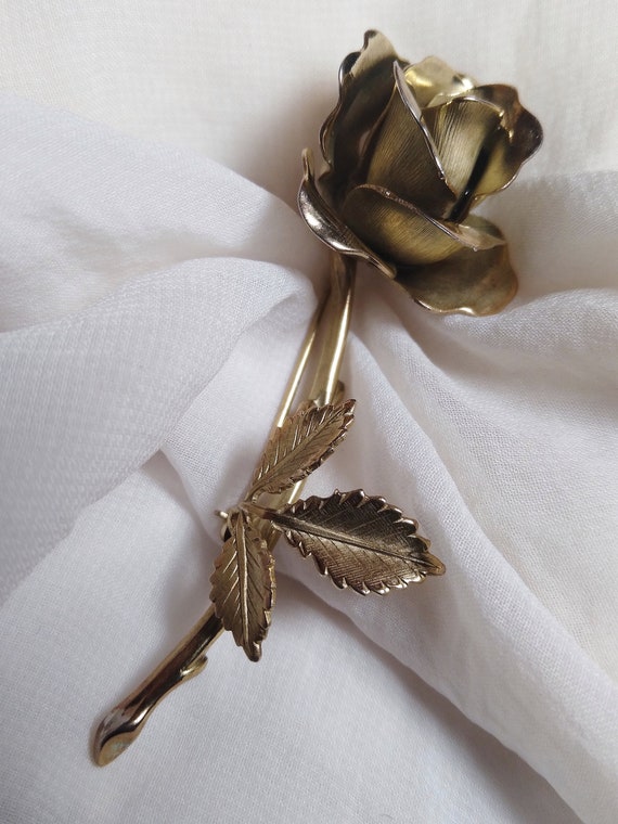 Porcelain Yellow Rose Brooch pendant GIOVANNI Metal Rose Brooch