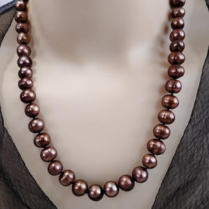 Golden Bronze Real Pearls Necklace with Sterling Silver 925 Clasp, Hand Knotted. Vintage Estate.