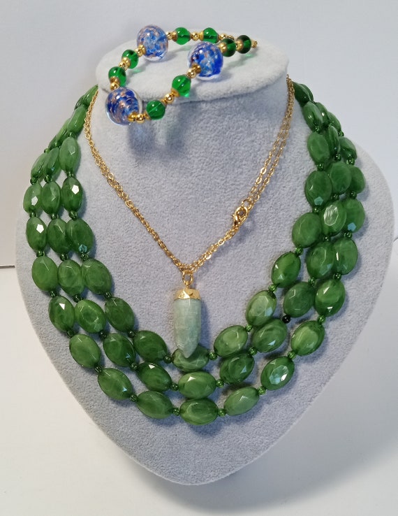 Green Acrylic Multistrand Necklace, Glass Bracelet