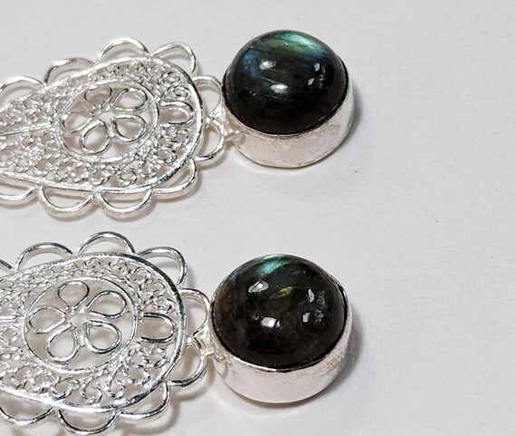 Beautiful Labradorite Gemstone Dangle Earrings wi… - image 3