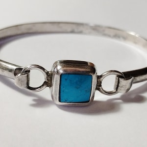 Vintage Taxco Mexico Sterling Silver 925 Turquoise Hinged Bangle Bracelet. 17.5 grams