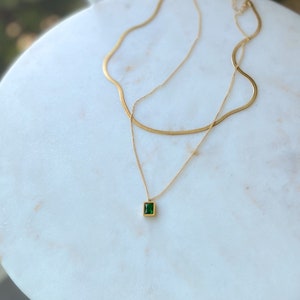 Doubled Layered Gold Necklace Snacke Layering Chain Emerald CZ Pendant Minimalist Jewelry Gift for Her Chic Fashion Necklace Birthday Gift image 3