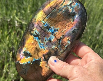 Mermaid Labradorite soap stone/therapy stone (Madagascar)