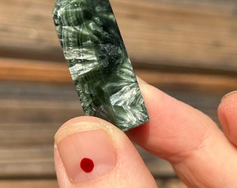 Seraphinite Obelisk (Baikal Region - RUS)