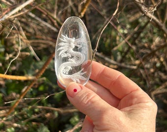 Water dragon in rock crystal (carving from China)