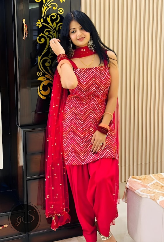 Patiala Salwar Kameez rose punjabi de createur Costume brode en georgette epaisse sur mesure pour femme et fille Etsy France