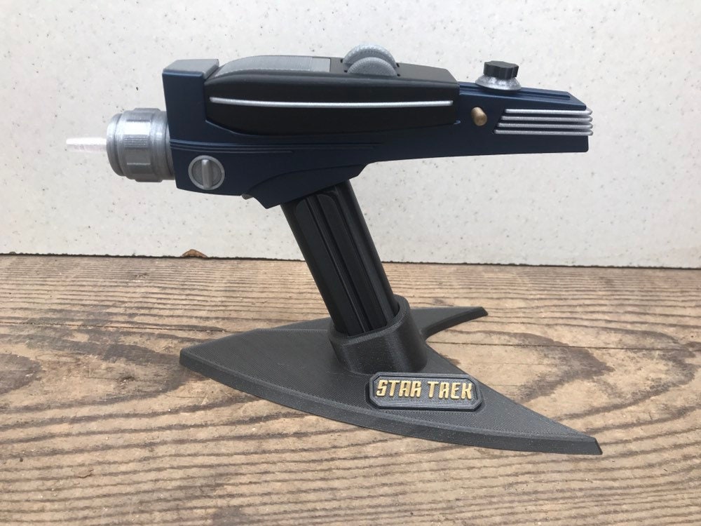 First Contact Phaser Star Trek TOS 2003 Master Replicas 498/1500