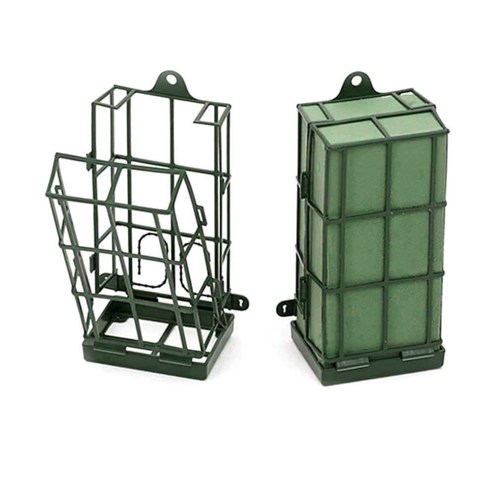 Jumbo Cage Extra-large cage filled with Oasis Standard Floral Foam.
